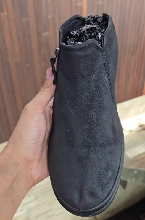 Black Leather Zipper Shoes