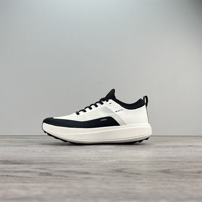 Non-slip thick-soled sports hiking shoes