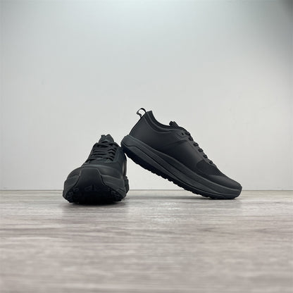 Non-slip thick-soled sports hiking shoes