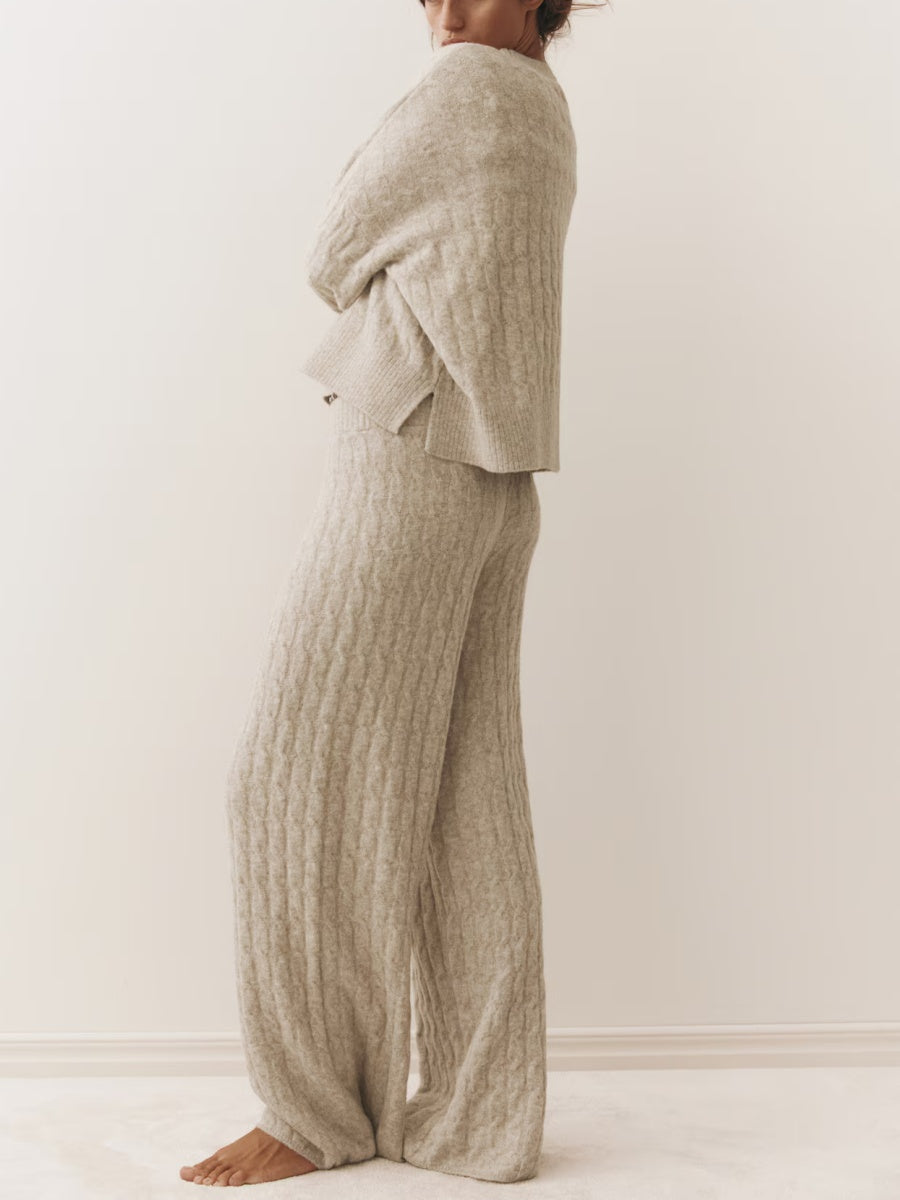 Cable-Knit Set