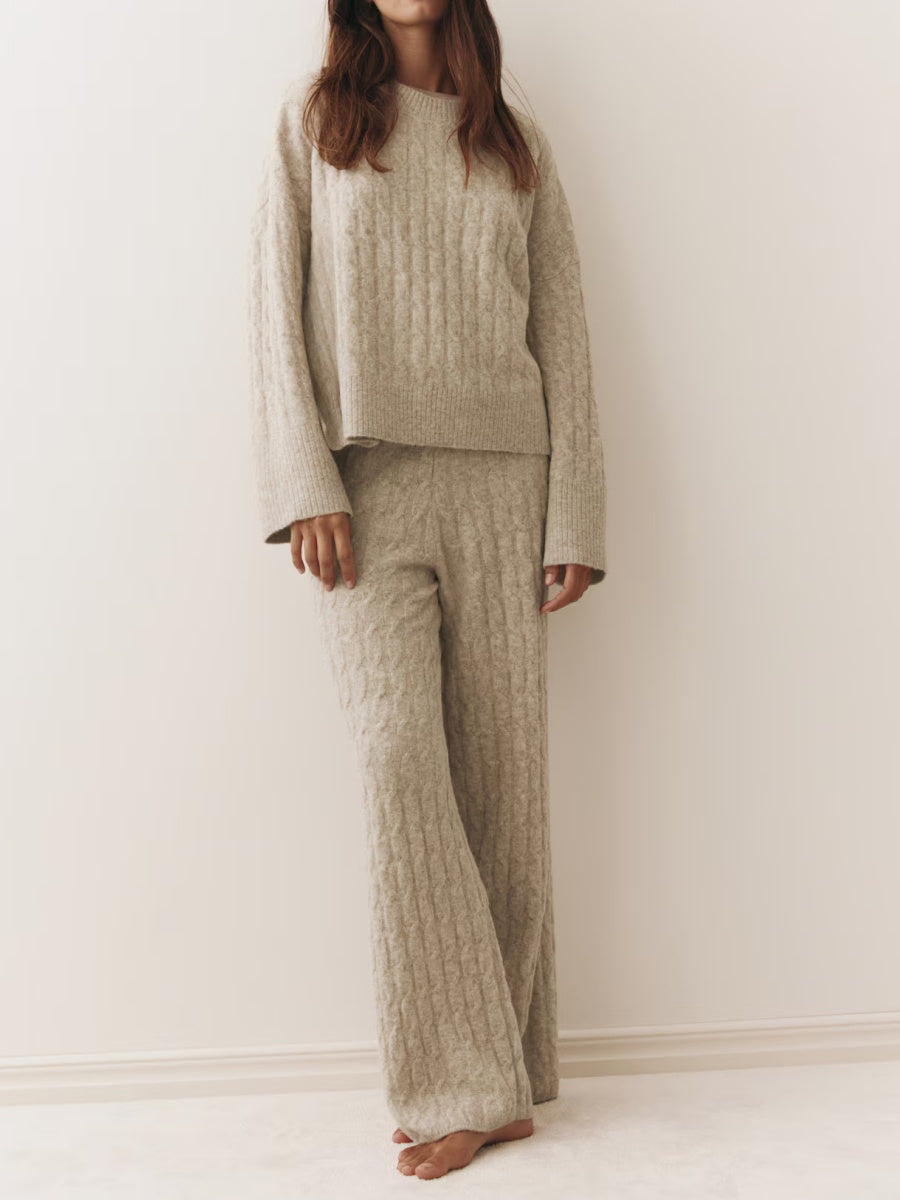 Cable-Knit Set