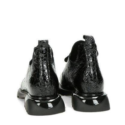 Women's leather low shoes black