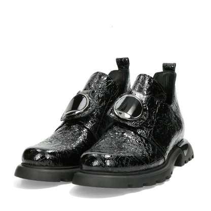 Women's leather low shoes black