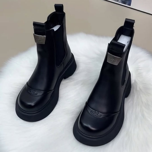 PREMIUM LEATHER CHELSEA BOOTS