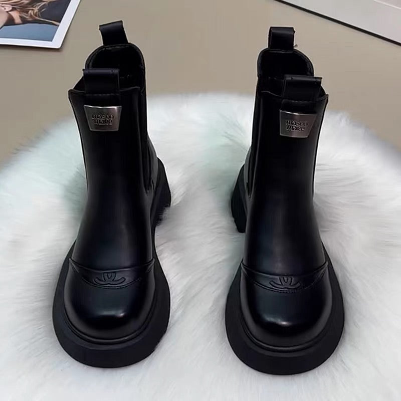 PREMIUM LEATHER CHELSEA BOOTS