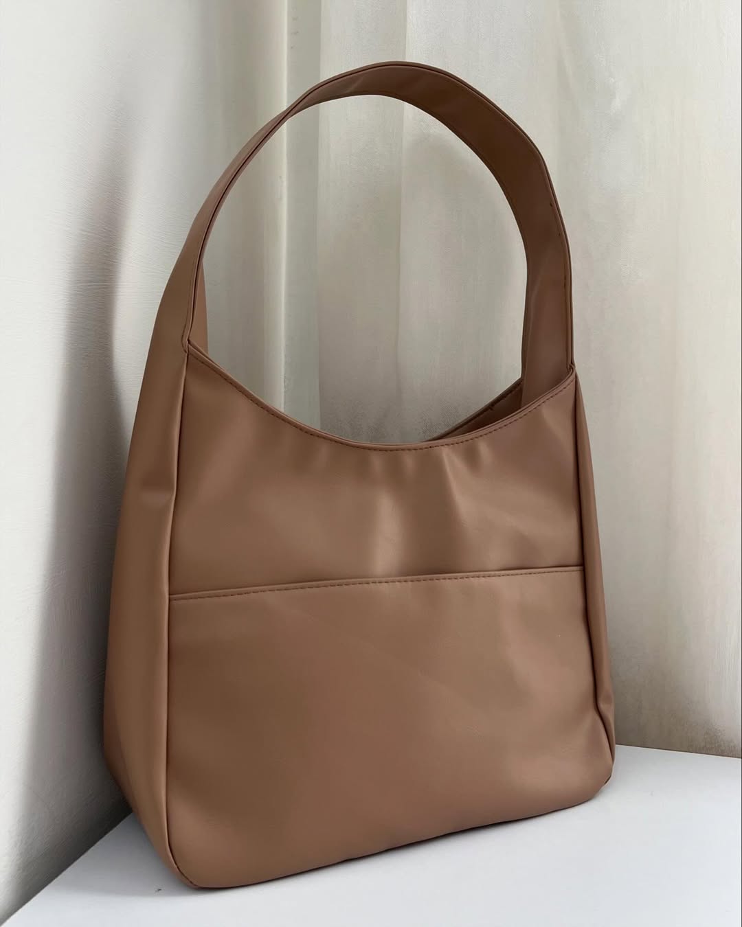 Non-Adjustable Strap Bag