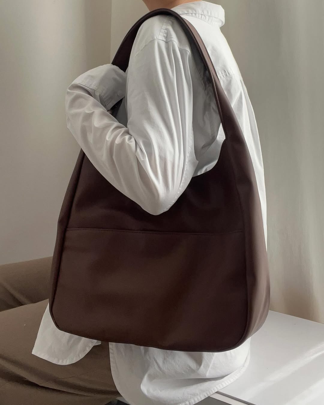 Non-Adjustable Strap Bag