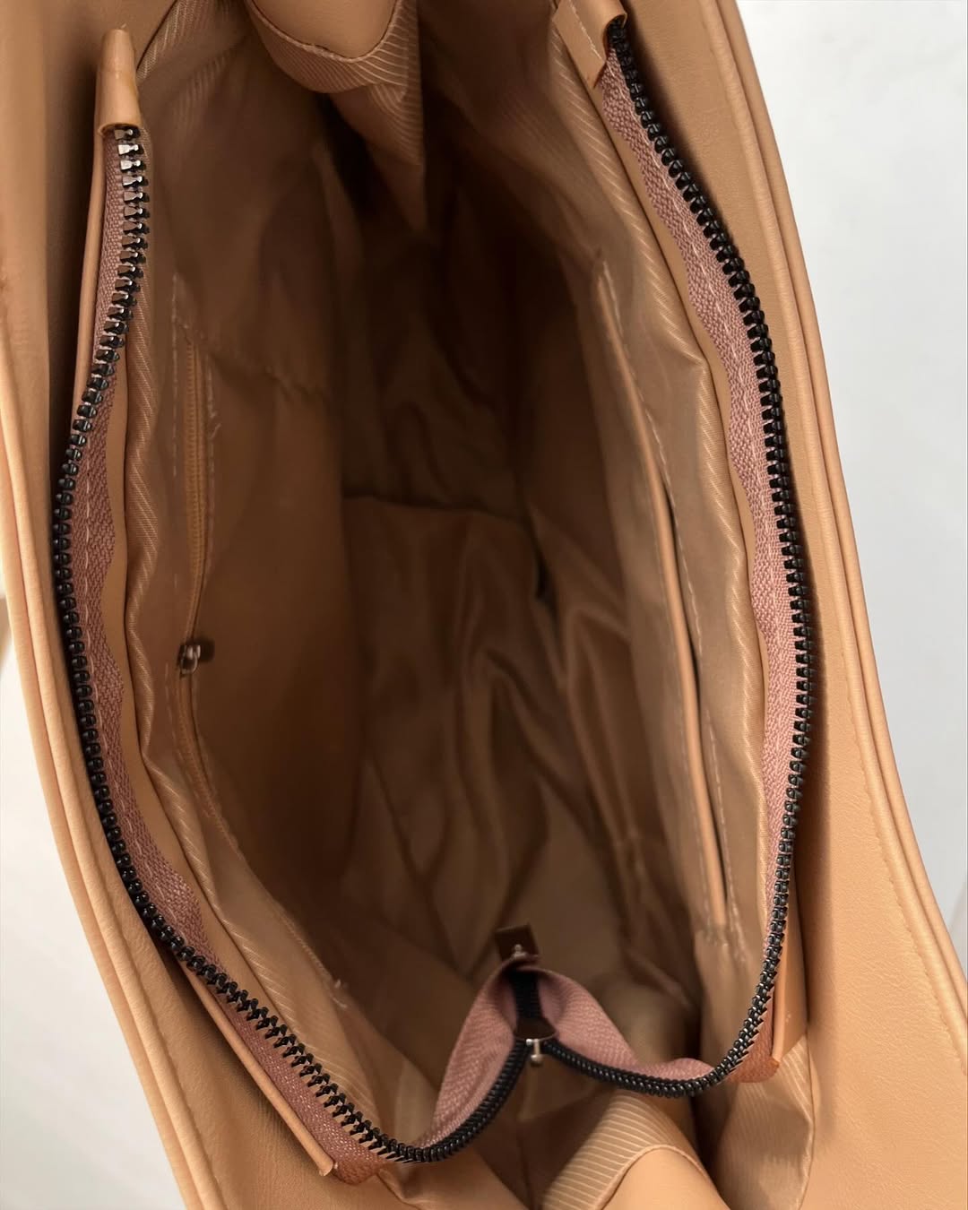 Non-Adjustable Strap Bag