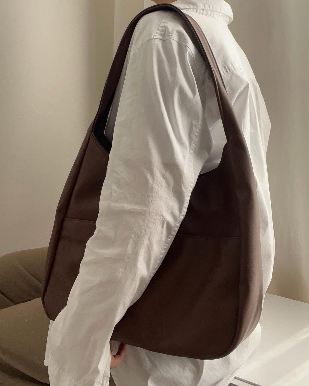 Non-Adjustable Strap Bag